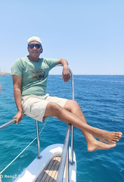  ,   Alaa halal, 45 ,   ,   