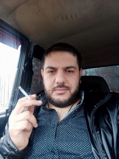  ,   Artur, 37 ,   ,   , c 