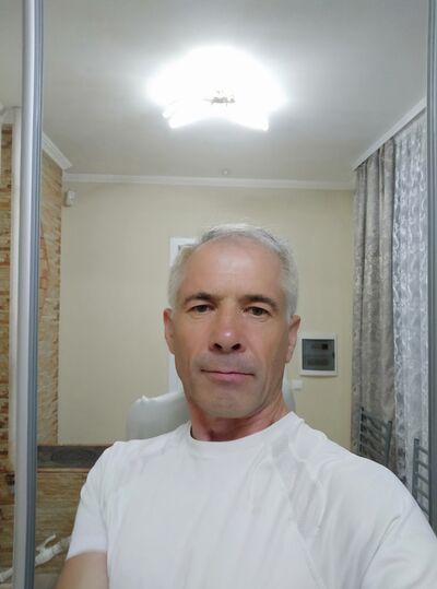  ,   Vasile, 52 ,   c 
