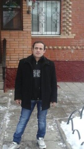 8906096  Maks, 42 ,    