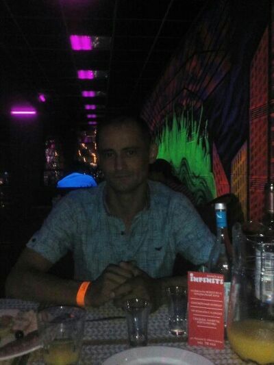  ,   Fil, 44 ,  