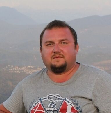  54225876  Alexander, 41 ,    