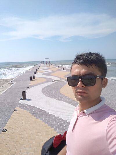  ,   Adahamjon, 28 ,   ,   , c 