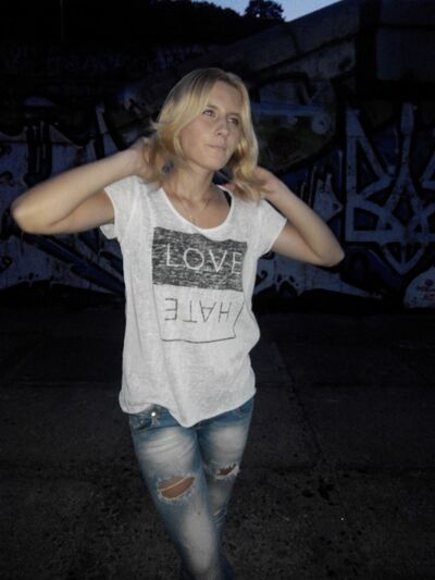  ,   Elena, 28 ,   ,   , c 