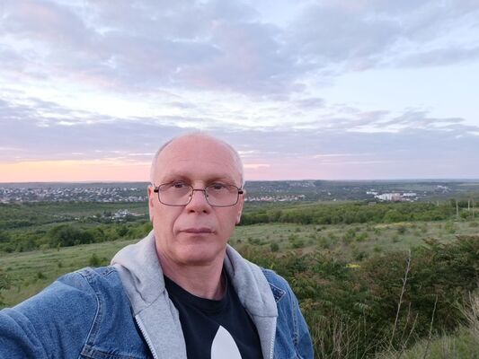  ,   Aleks, 56 ,   ,   