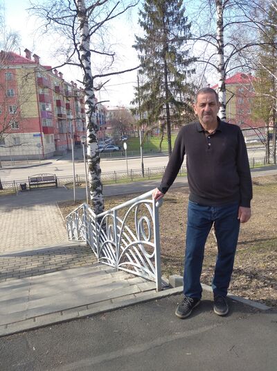  ,   Kamran, 62 ,   ,   
