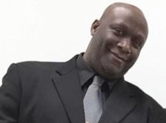  ,   Mike, 41 ,   ,   , c , 