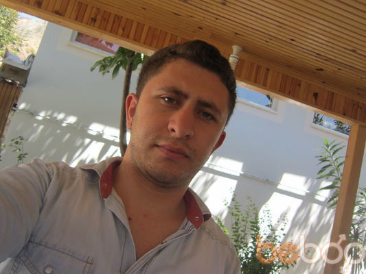  ,   Alleinmann, 33 ,   