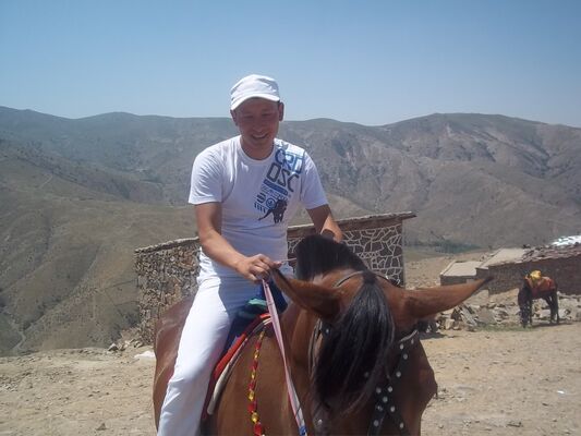  ,   Otabek, 39 ,     , c 