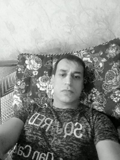  ,   Ali, 47 ,   ,   