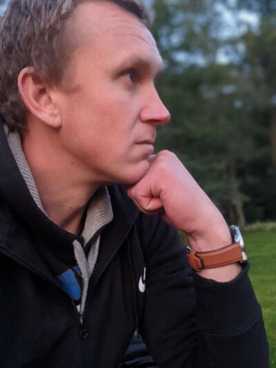  ,   Edvard, 37 ,   ,   