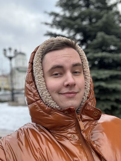  ,   Maksim, 25 ,   ,   