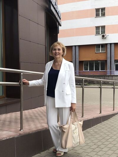  ,   Nata, 54 ,   c 
