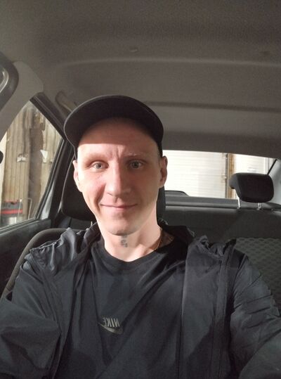  ,   Sergei, 33 ,   ,   