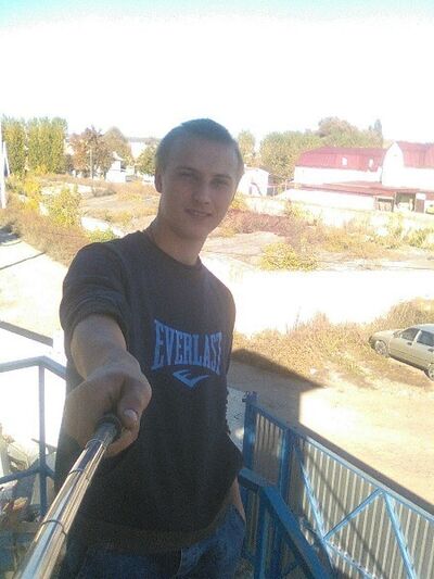  ,   Petro, 25 ,   ,   , c , 