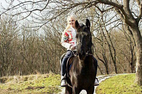  --,   , 39 ,     , c , 