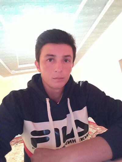  ,   Maks, 27 ,   ,   , c 