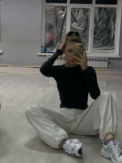  ,   Daria, 21 ,   ,   