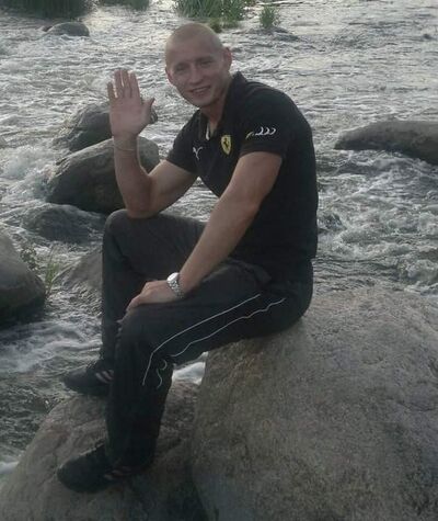  London Colney,   Evaldas, 44 ,   
