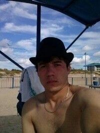  ,   Parviz, 32 ,   ,   , c 