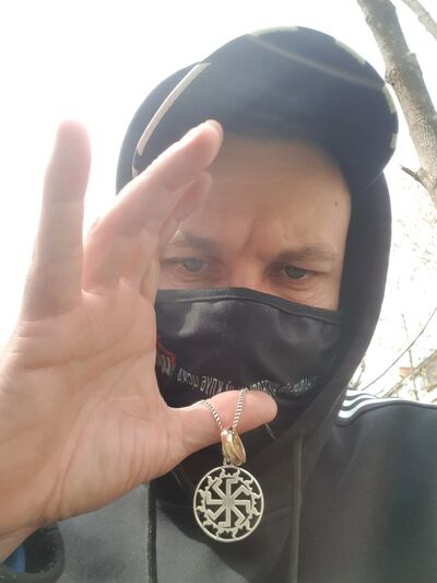  ,   Sid, 37 ,   