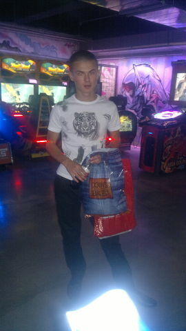 ���������� ���������, ���� ������� ��������, 32 ����, ������������ ��� ������