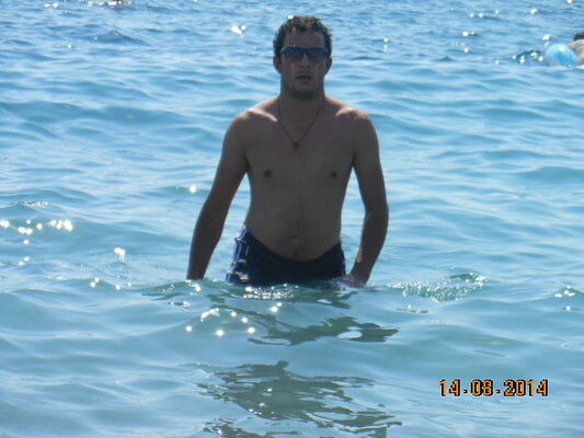  ,   Grisho, 34 ,  