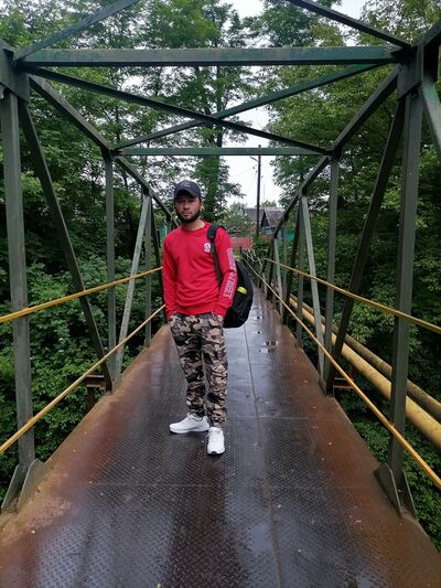  ,   Ali, 24 ,     