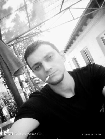  ,   Sergylek, 25 ,   , c 