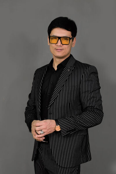  ,   Billo, 31 ,     