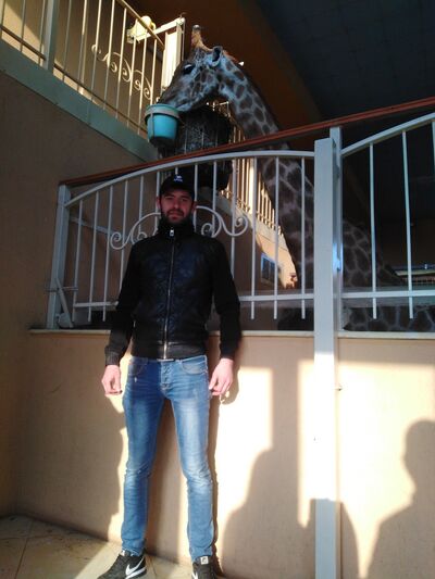  ,   Serj, 37 ,   ,   , c 