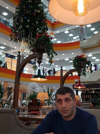  ,   Vugar, 42 ,     , c 