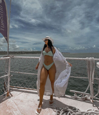  ,   Mariane, 30 ,   ,   