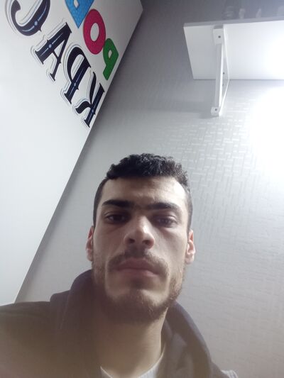  ,   Robert, 28 ,   ,   