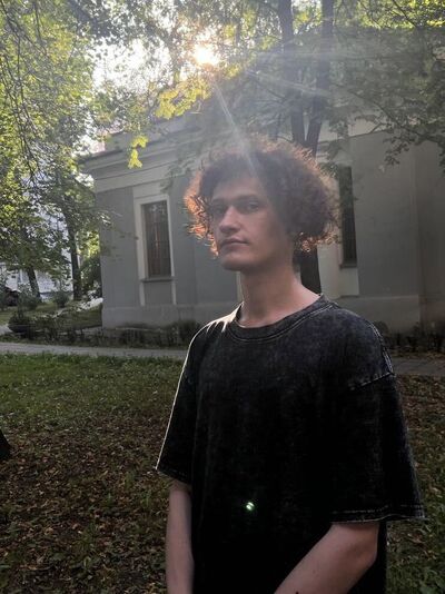  ,   Nils, 25 ,   ,   