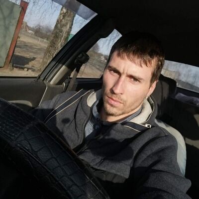  ,   Artur, 33 ,   ,   , c 