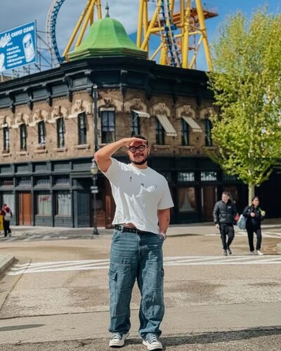  ,   Artem, 37 ,     , c 