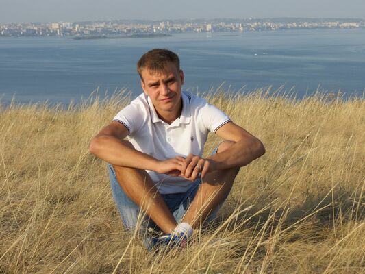  ,   Denis, 33 ,   ,   , c 