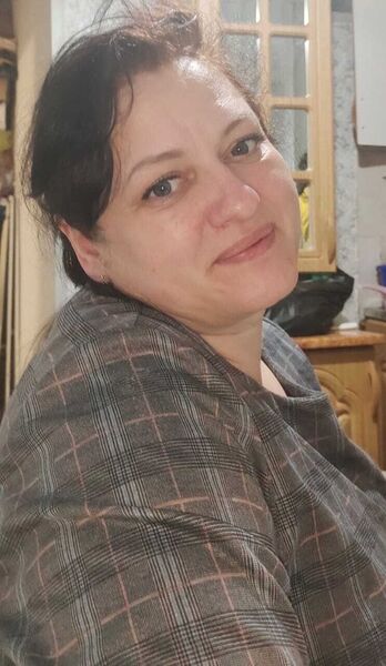  ,   Elena, 45 ,   c 