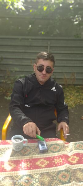  ,   Harut, 33 ,   c 