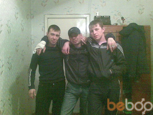  ,   Maikl, 40 ,   
