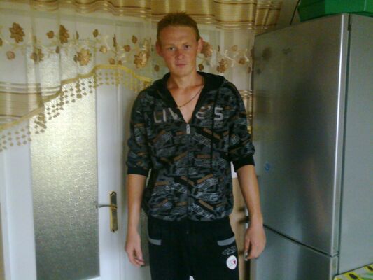  ,   Vadim, 32 ,   