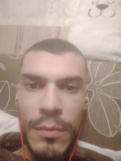  ,   Robert, 28 ,   ,   