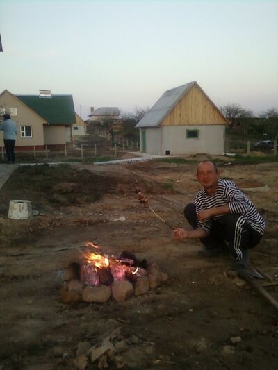  ,   AleX, 46 ,   ,   , c 