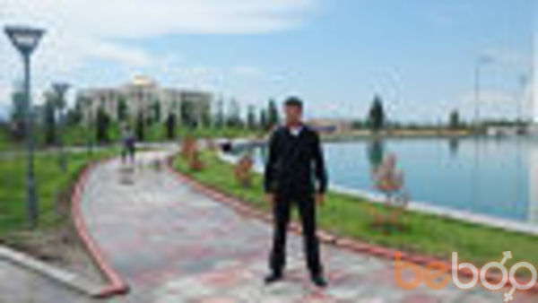  ,   Husein, 40 ,   