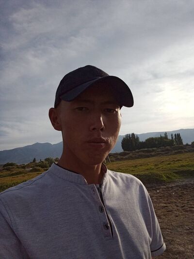  ,   Azat, 26 ,   ,   , c , 