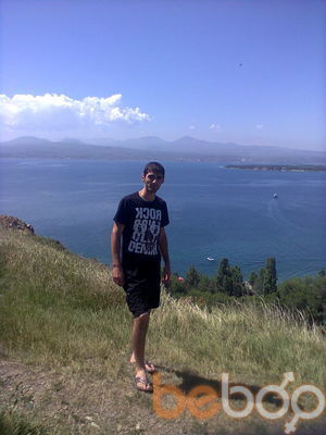  ,   Mik, 34 ,  