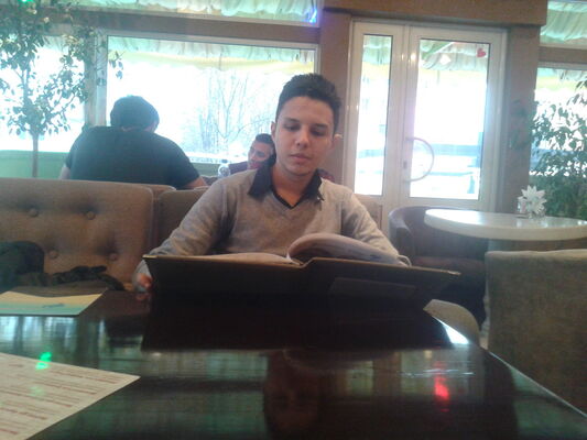  ,   Mehdi, 32 ,   , 