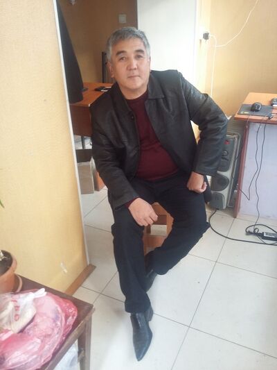  ,   Ilhom, 58 ,  