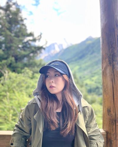  ,   Ellie, 36 ,   ,   